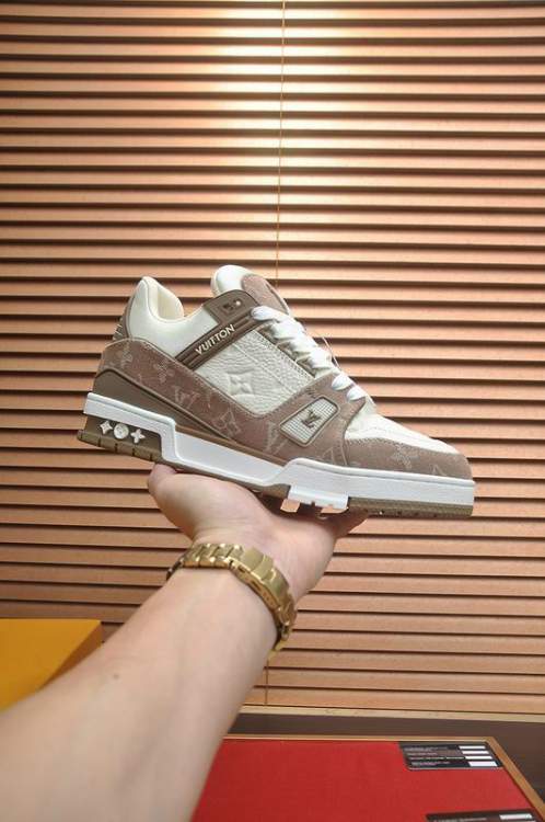 Picture of Louis Vuitton Shoes _SKULVsz39-44hnq123615841